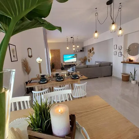 Like Home Luxury House,Near Archaeological Museum Agioi Deka  Extérieur photo