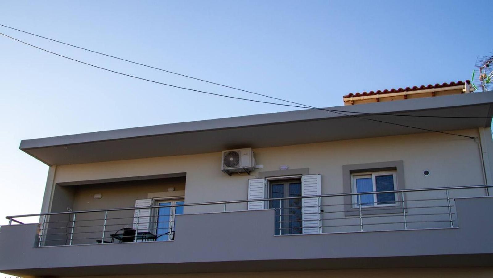 Like Luxury House,near Archaeological Museum Agioi Deka (Crete)